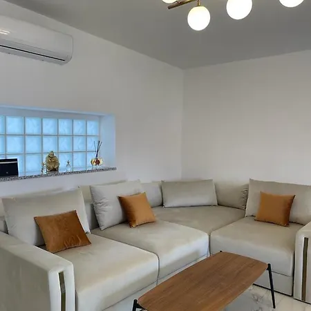 Al Mare Apartment *